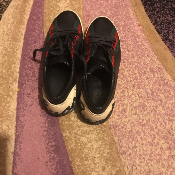 Authentic Gucci Shoes size 5.5 - Picture 2 of 10